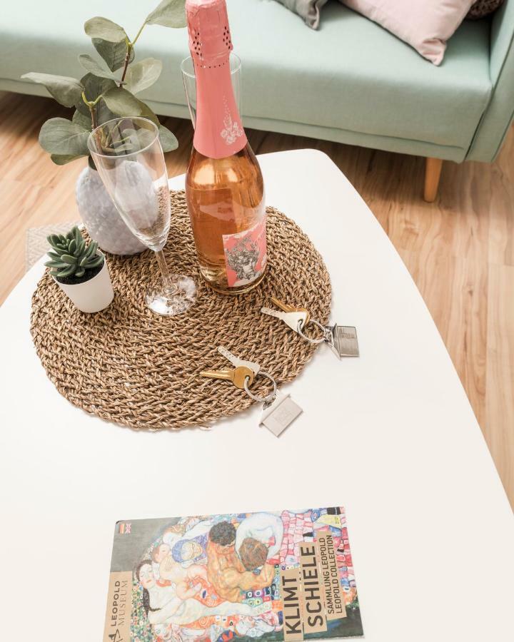 Spittelau Chillout Lounge Spacious Bright Contactless Selfcheckin Wenen Buitenkant foto
